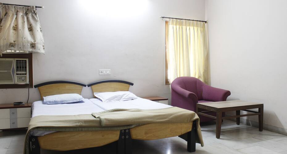 Prashant Kuteer Sri Nagar Colony, Hyderabad 4